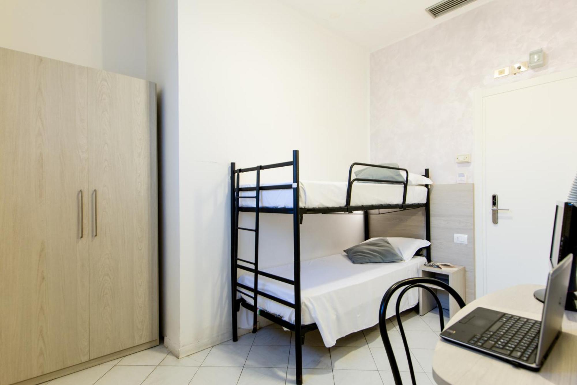 Hotel Marzia Con Piscina Riccione Luaran gambar