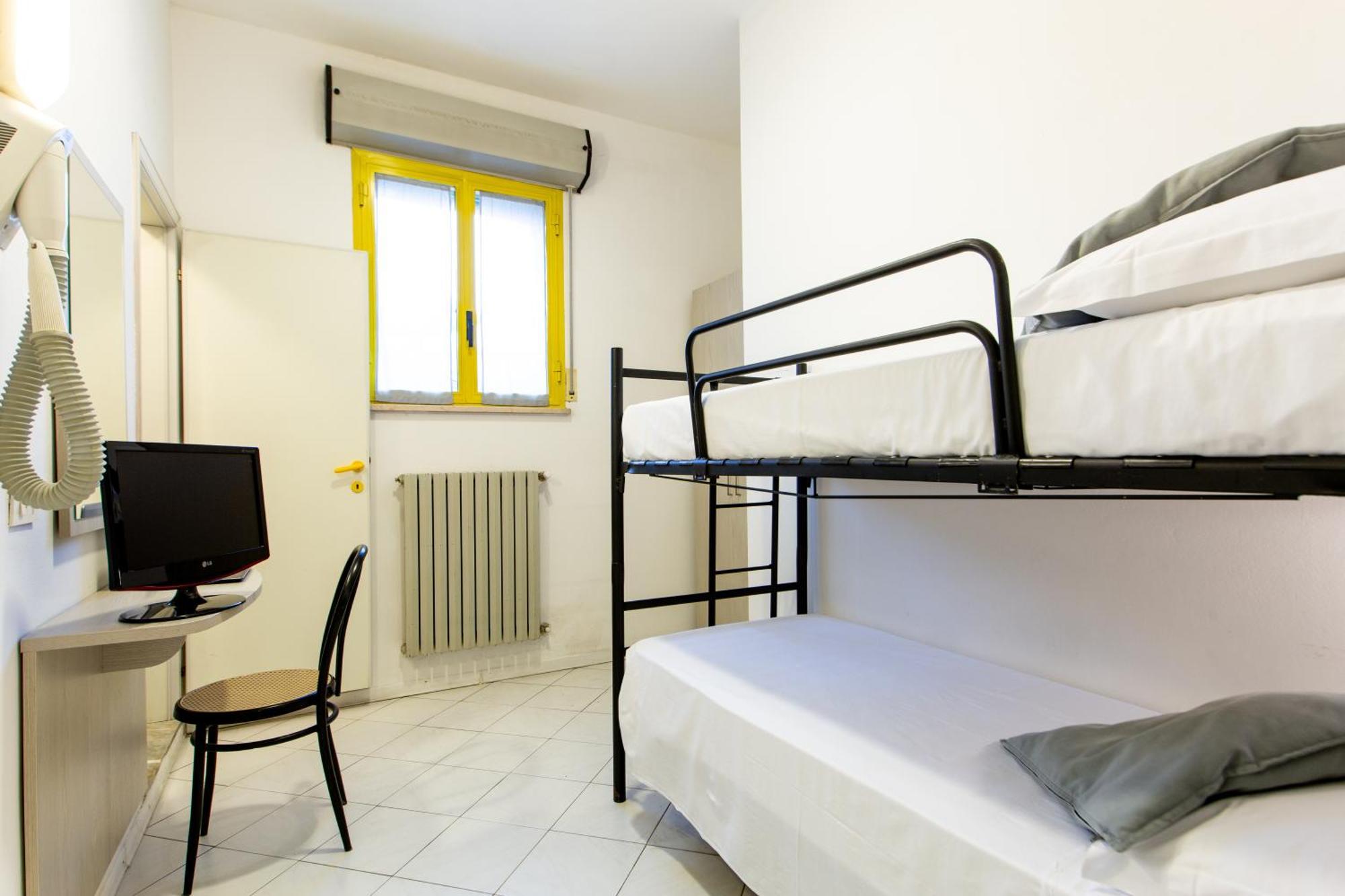 Hotel Marzia Con Piscina Riccione Luaran gambar